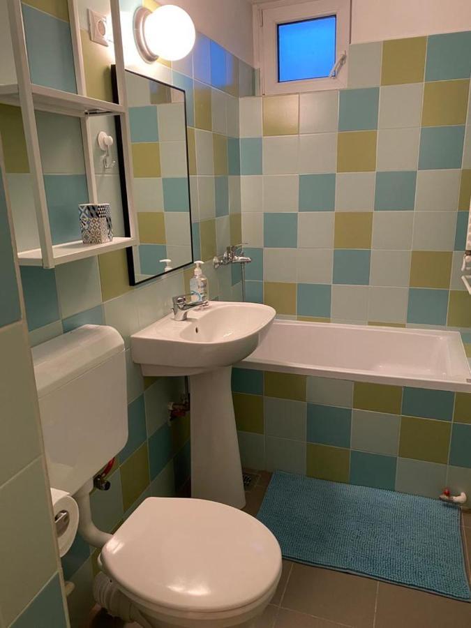La Momo Apartment Lupeni  ภายนอก รูปภาพ