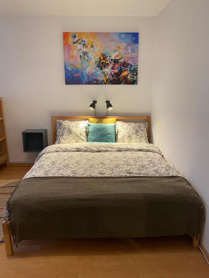 La Momo Apartment Lupeni  ภายนอก รูปภาพ