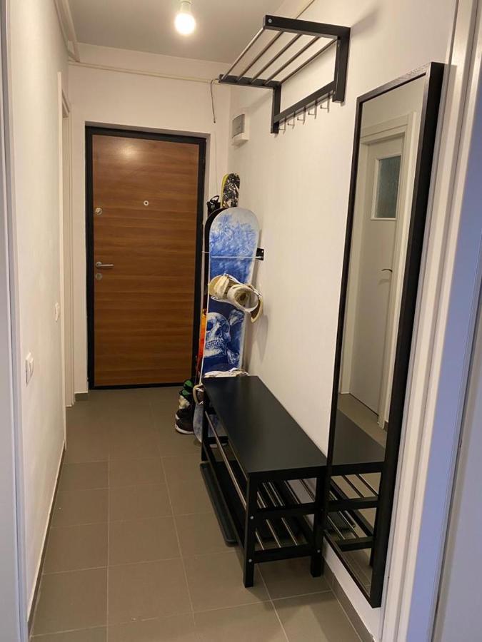 La Momo Apartment Lupeni  ภายนอก รูปภาพ